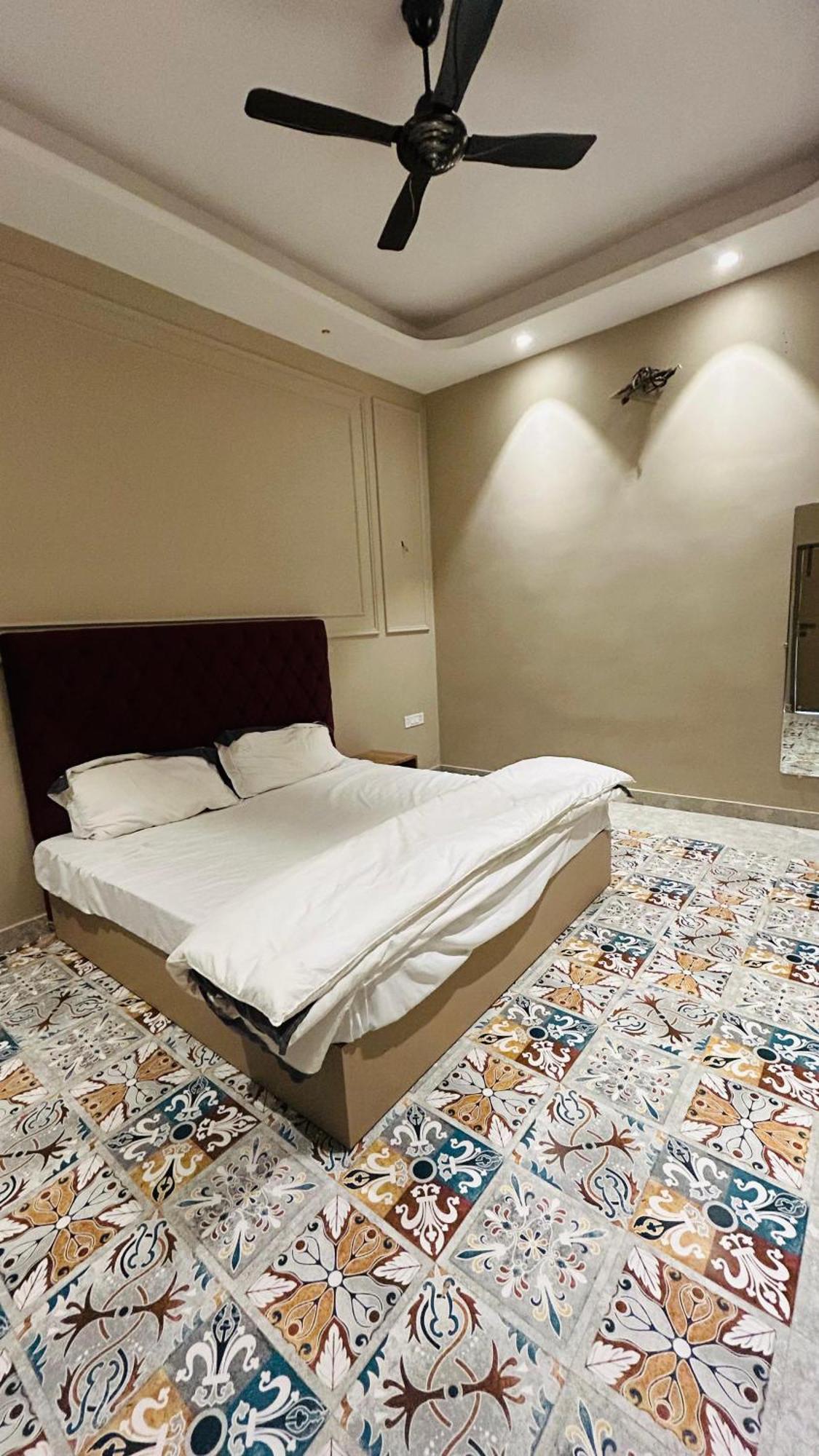 Virasat Villa & Banquet Hall カーンプル エクステリア 写真