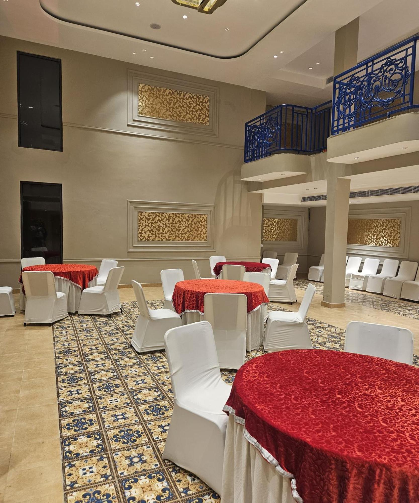 Virasat Villa & Banquet Hall カーンプル エクステリア 写真